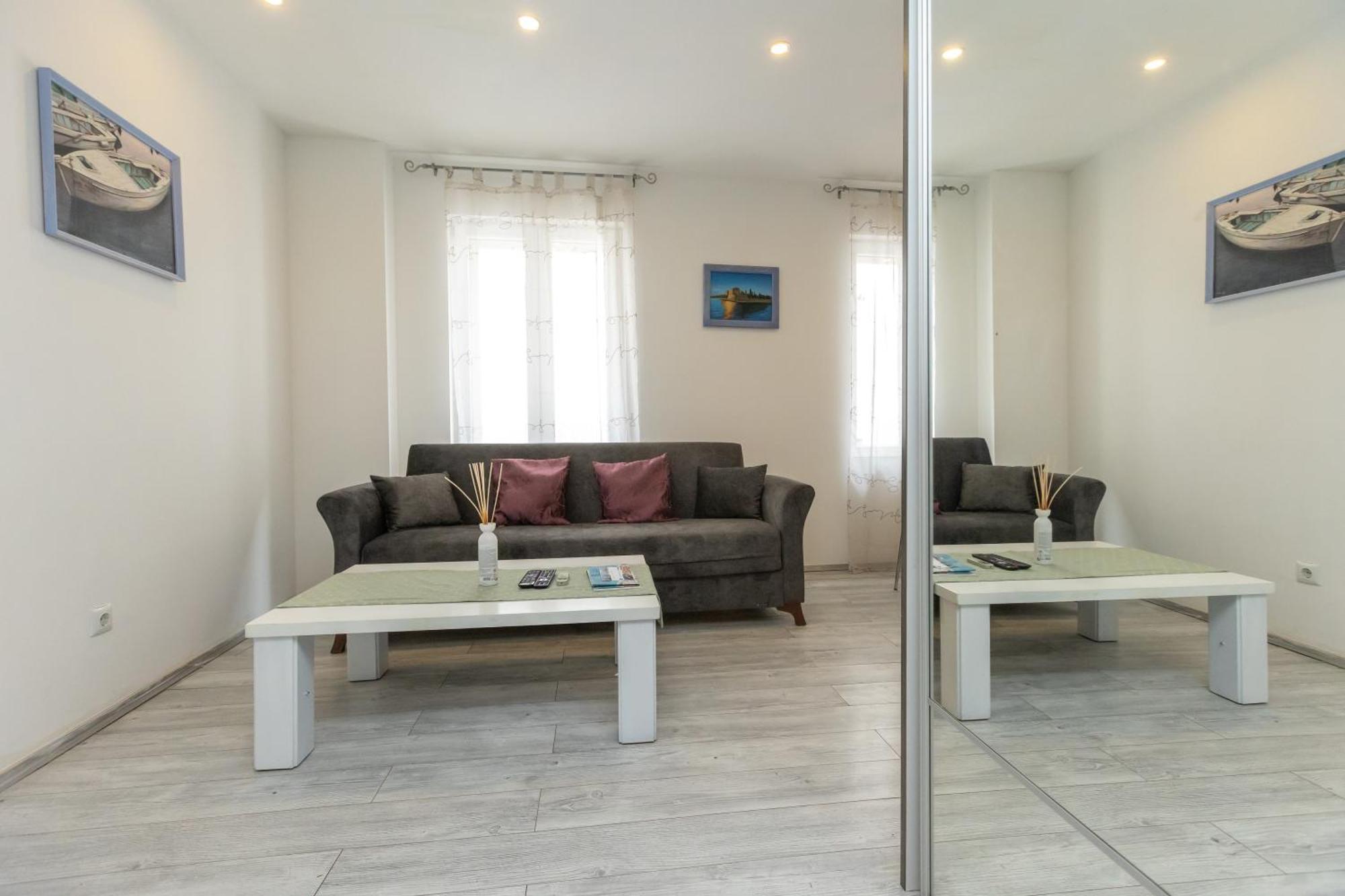 Alpha Loft 1Br Apartment In Center Zadar Exterior foto