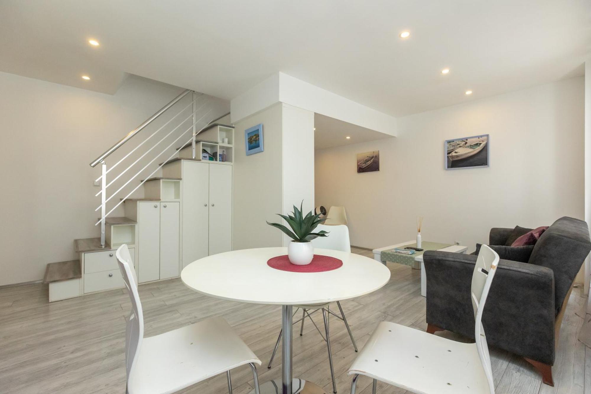 Alpha Loft 1Br Apartment In Center Zadar Exterior foto