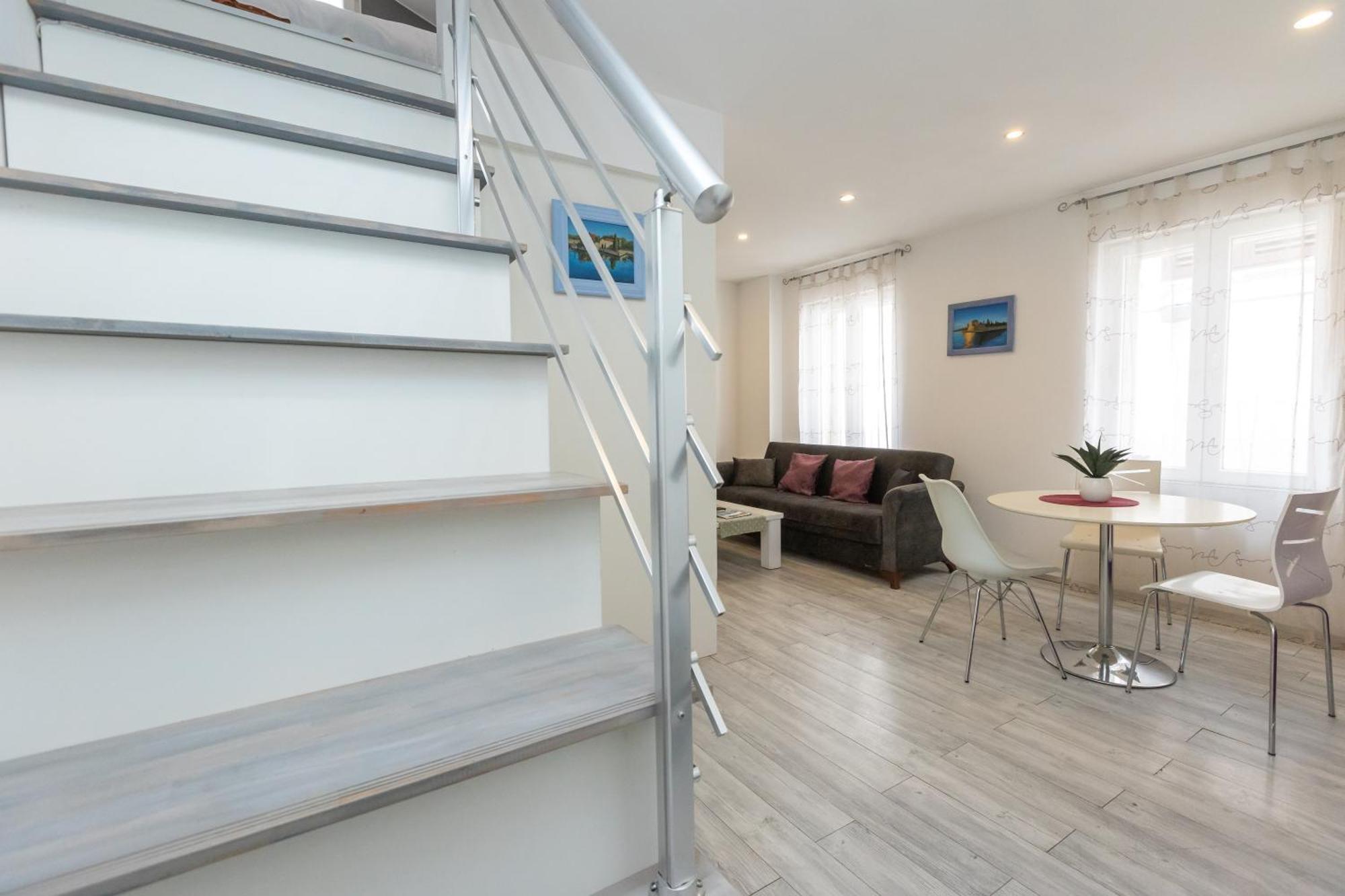 Alpha Loft 1Br Apartment In Center Zadar Exterior foto